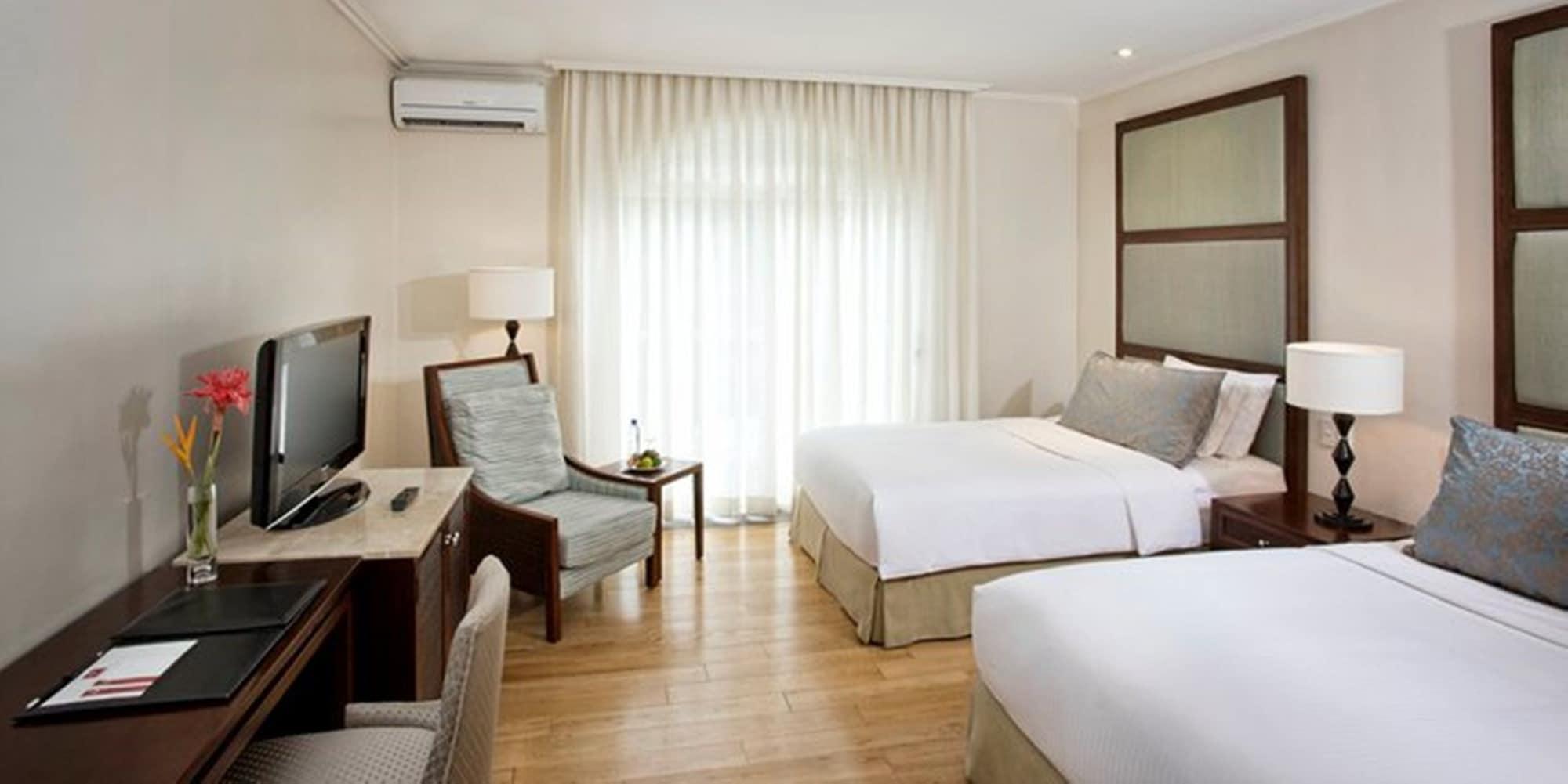 Hotel Venezia Legazpi City Exteriör bild