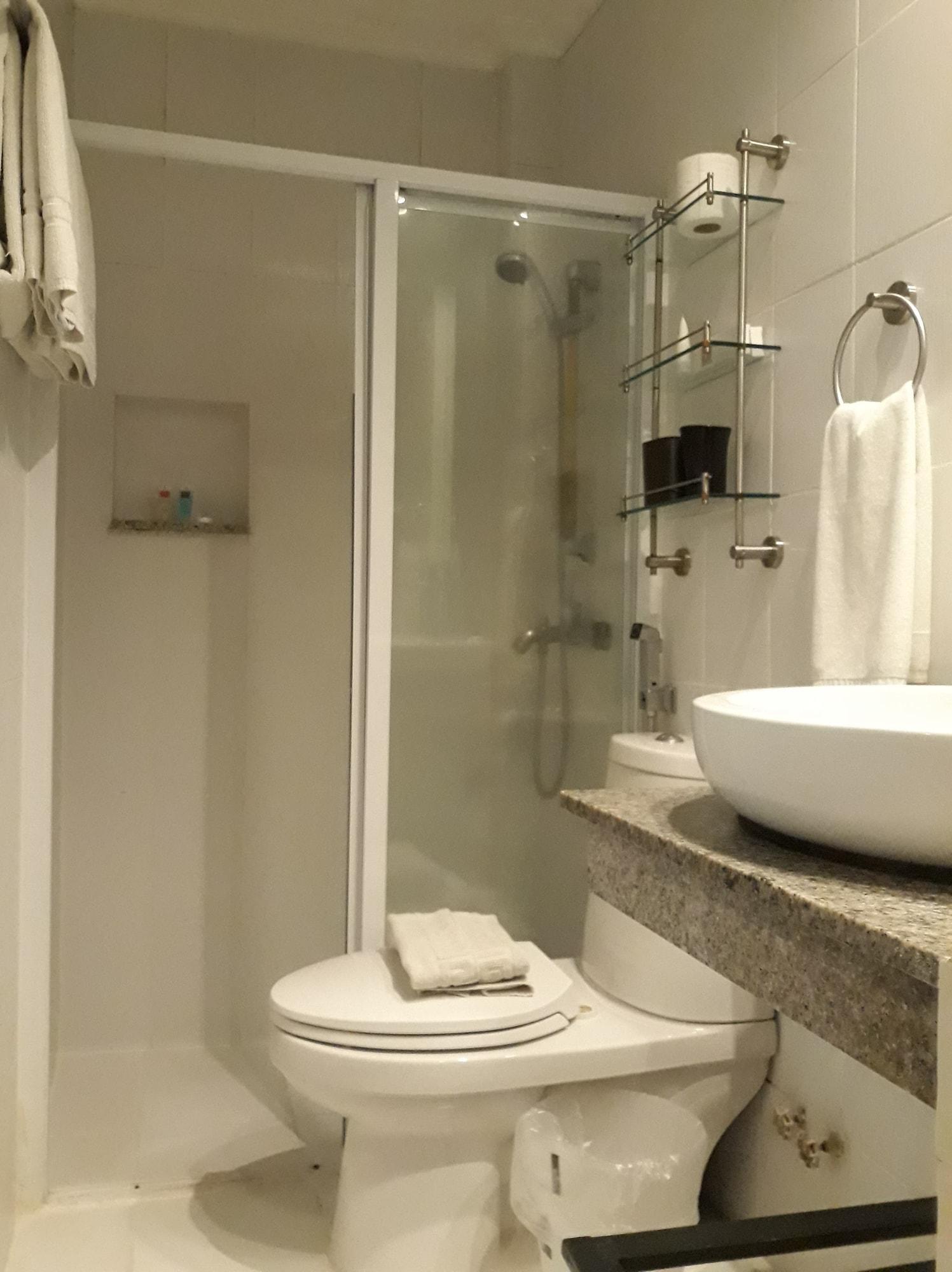Hotel Venezia Legazpi City Exteriör bild