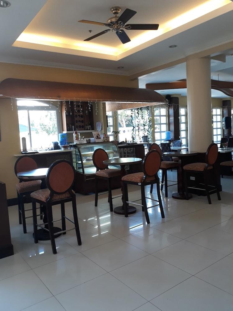 Hotel Venezia Legazpi City Exteriör bild