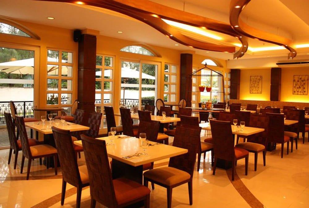 Hotel Venezia Legazpi City Exteriör bild
