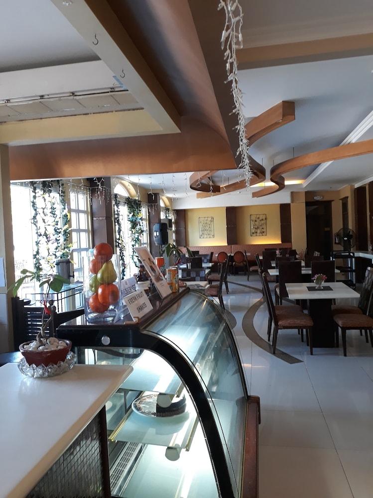 Hotel Venezia Legazpi City Exteriör bild